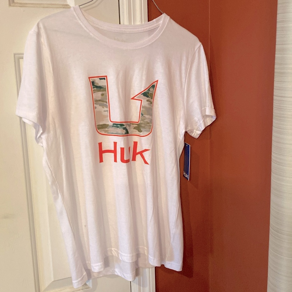 Women’s Huk T-Shirt